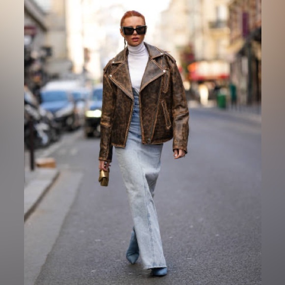 ISO - Picture 5 of 15